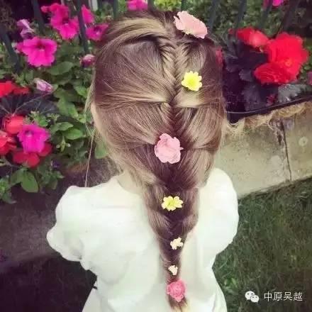 【吳越學?！堪雅畠旱念^發(fā)扎成這樣，太漂亮了！