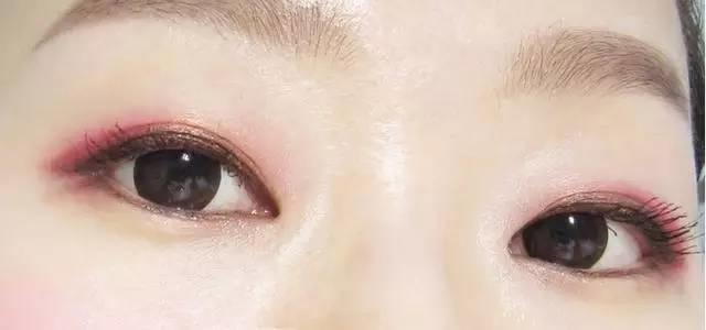 把眼線畫(huà)成這樣，你才知道自己有多漂亮！