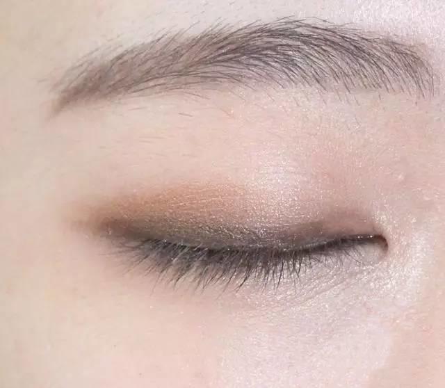 把眼線畫(huà)成這樣，你才知道自己有多漂亮！