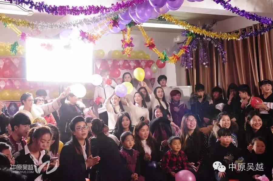 吳越學(xué)校2015年度圣誕晚會(huì)圓滿閉幕