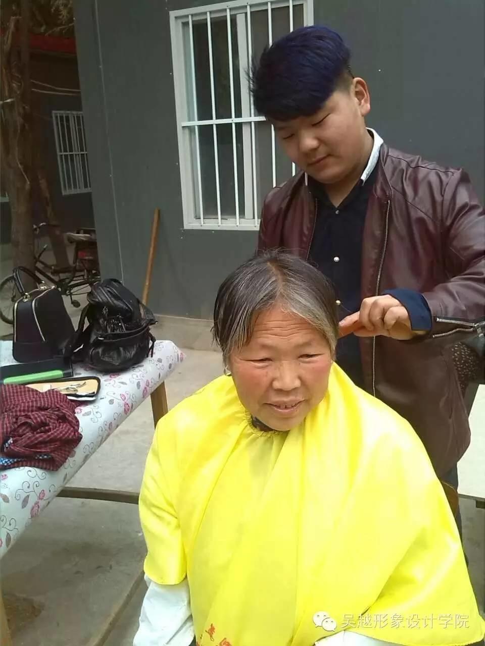 吳越學校美發(fā)專業(yè)學員到松濤養(yǎng)老院義務理發(fā)活動