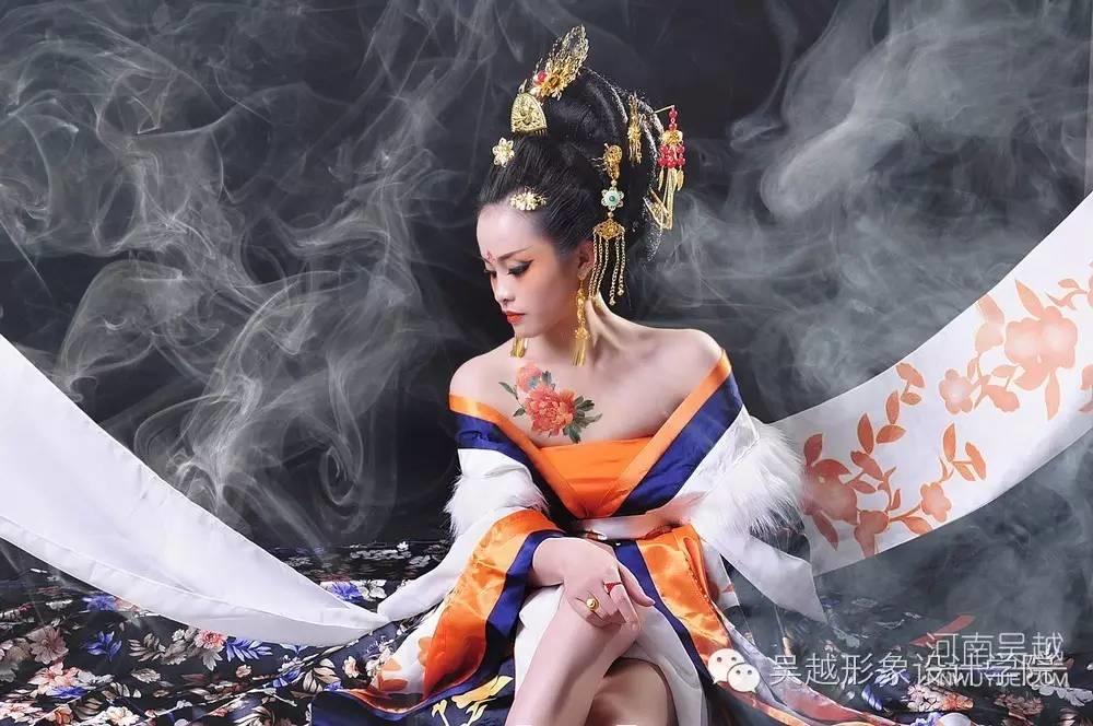 吳越造型——大氣與柔媚俱佳的武媚娘范兒~