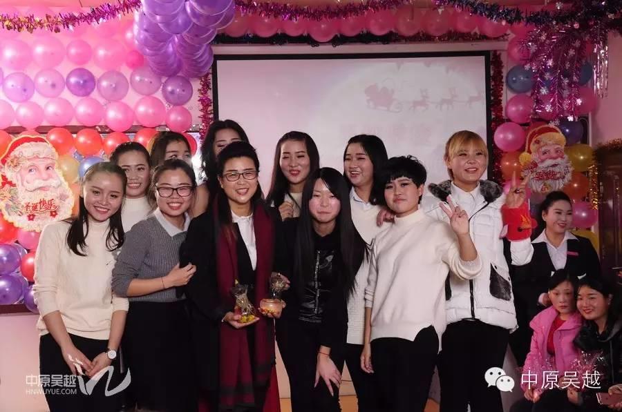吳越學(xué)校2015年度圣誕晚會(huì)圓滿閉幕